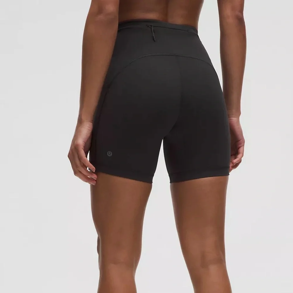 NWT Lululemon Swift Speed High-Rise Short 6" in Black - Picture 2 of 9